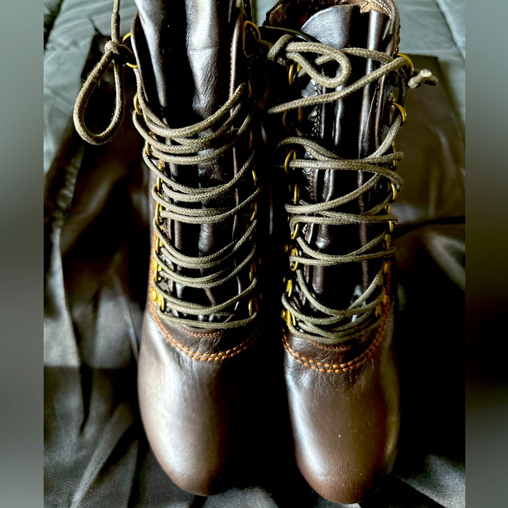 Two Lips “Teflon” Laced Platformed Leather Boot